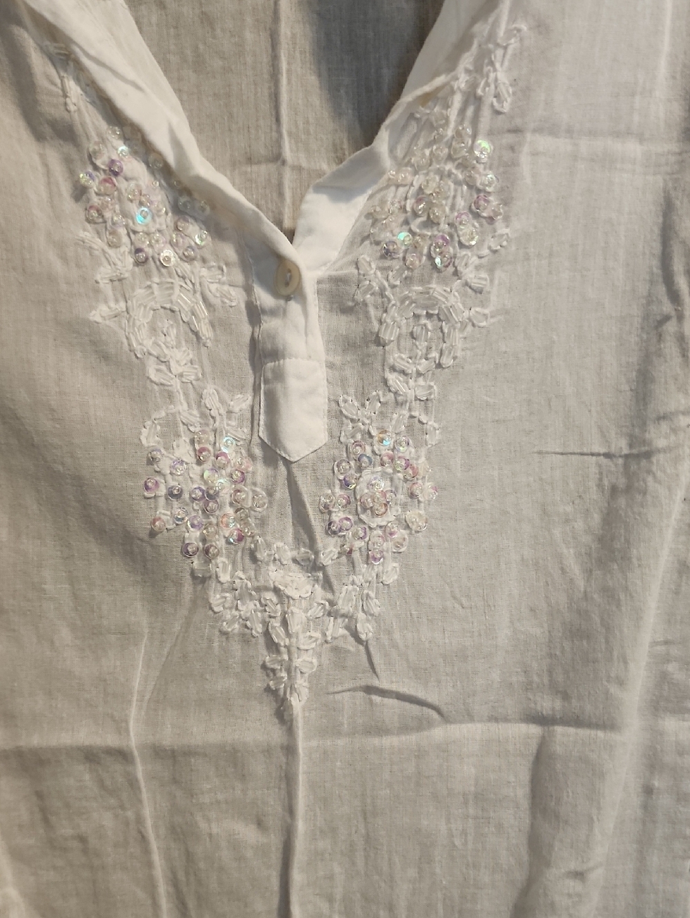 BECCA Beautiful White Embroidered Swim Coverup Tunic M/L - Picture 3 of 6